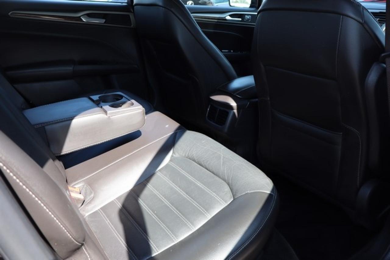 Ford Fusion Hybrid  2013