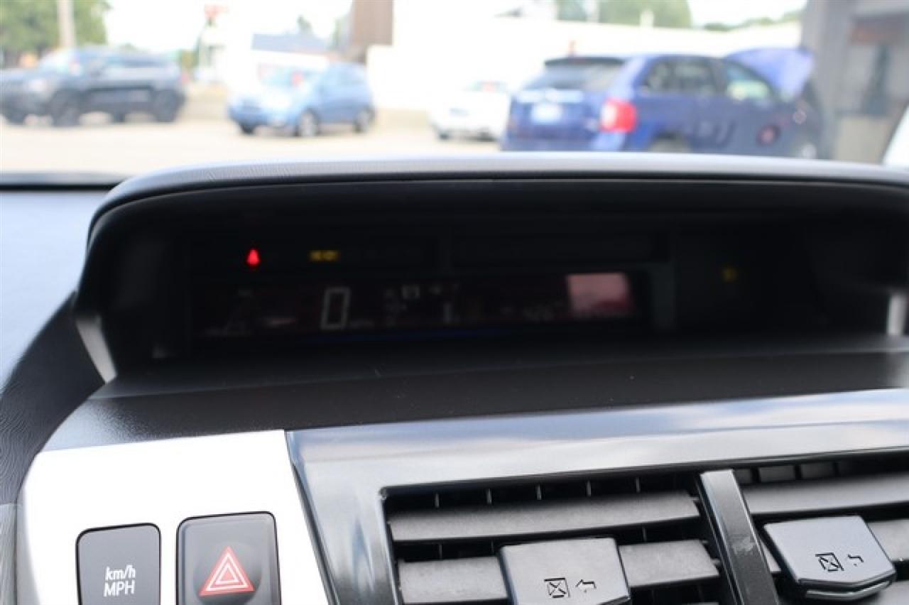 Toyota Prius V  2014