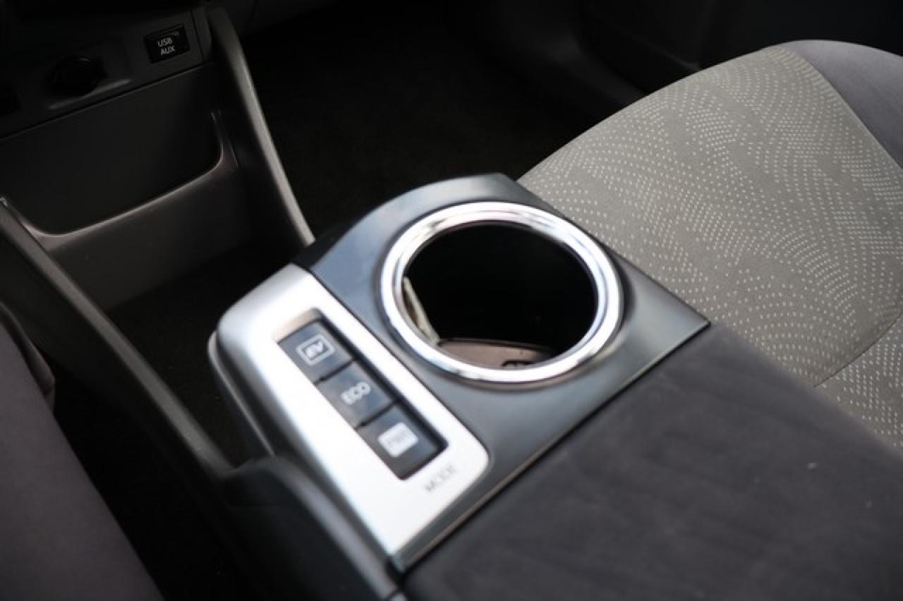 Toyota Prius V  2014