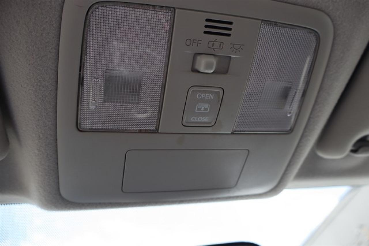Toyota Prius V  2014