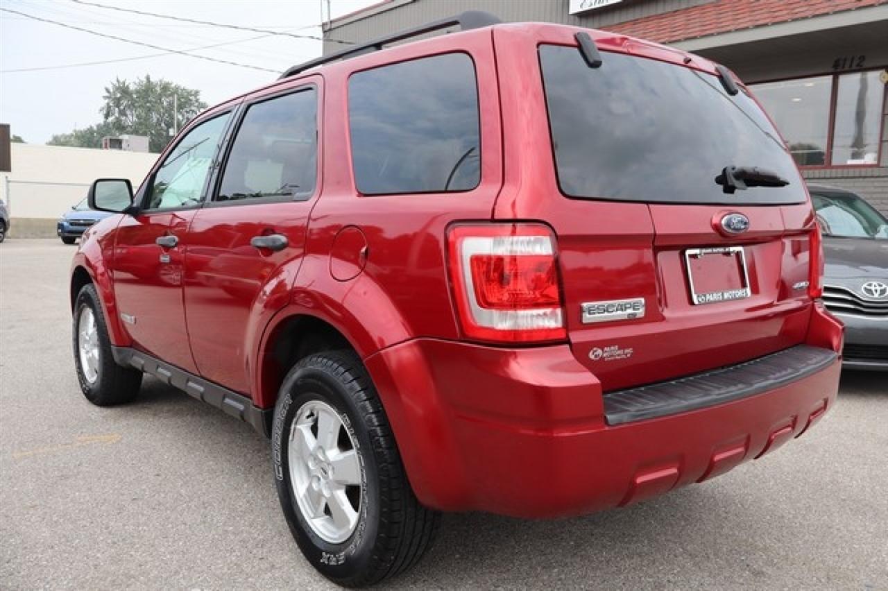 Ford Escape  2008