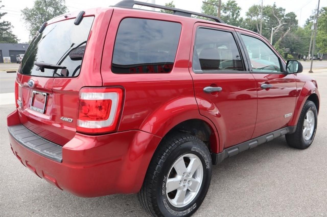 Ford Escape  2008