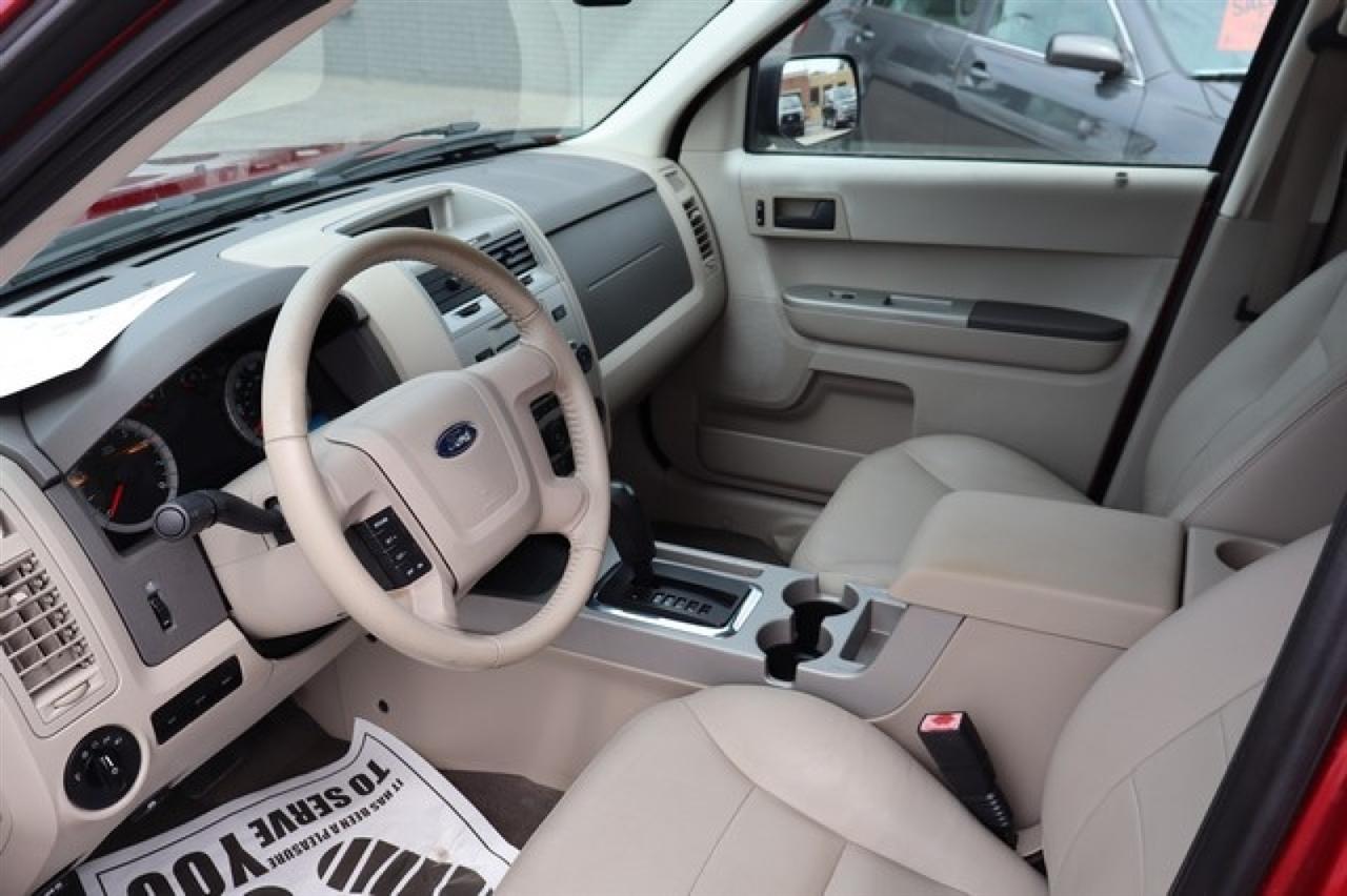 Ford Escape  2008