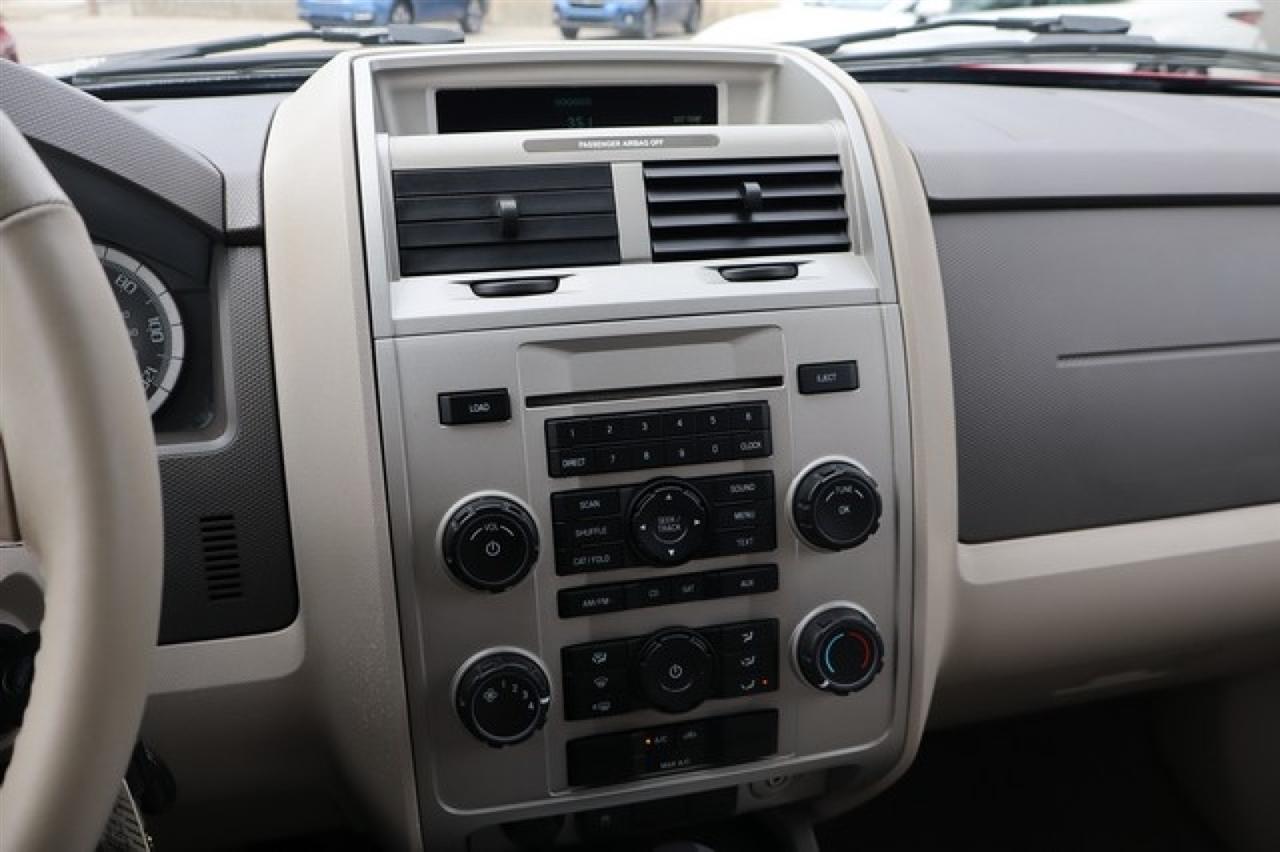 Ford Escape  2008