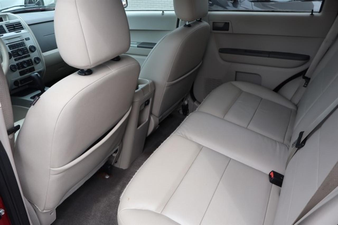 Ford Escape  2008