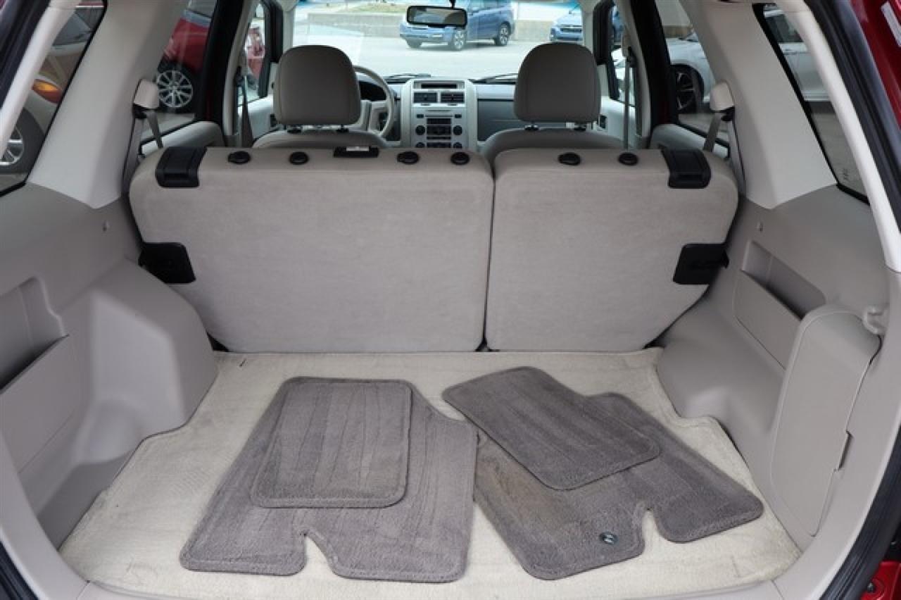 Ford Escape  2008