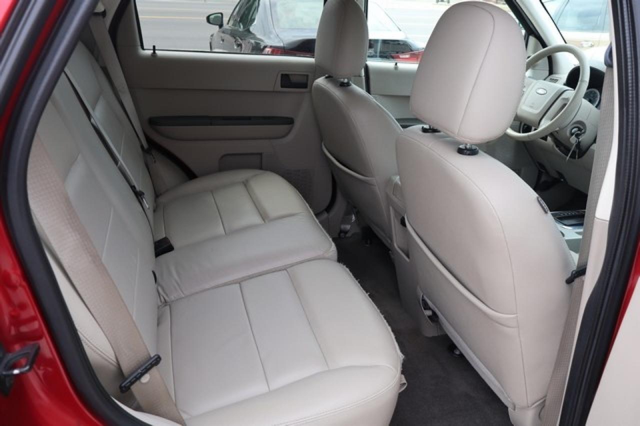 Ford Escape  2008