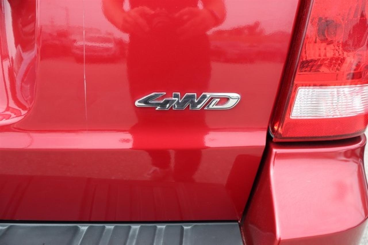 Ford Escape  2008