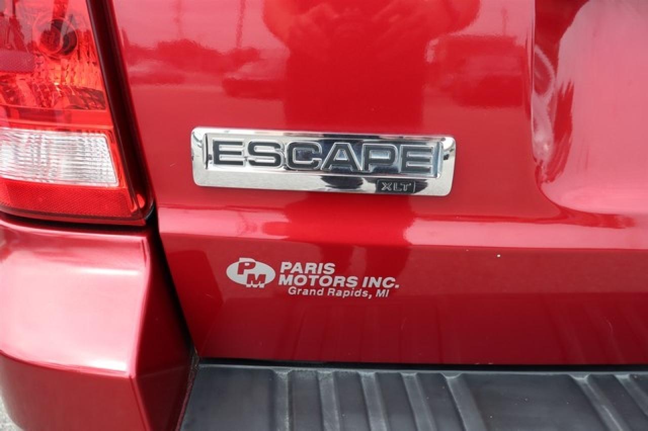 Ford Escape  2008