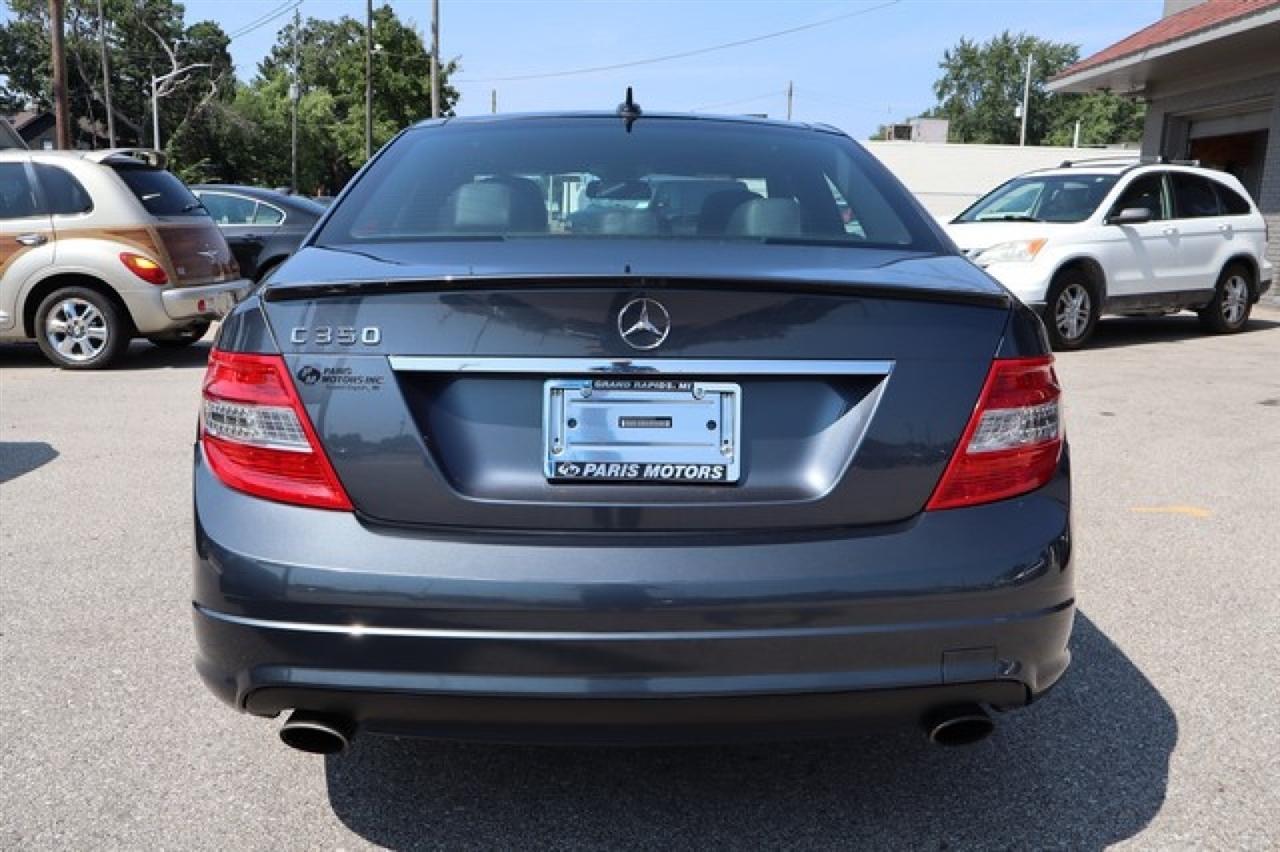 Mercedes-Benz C-Class  2009