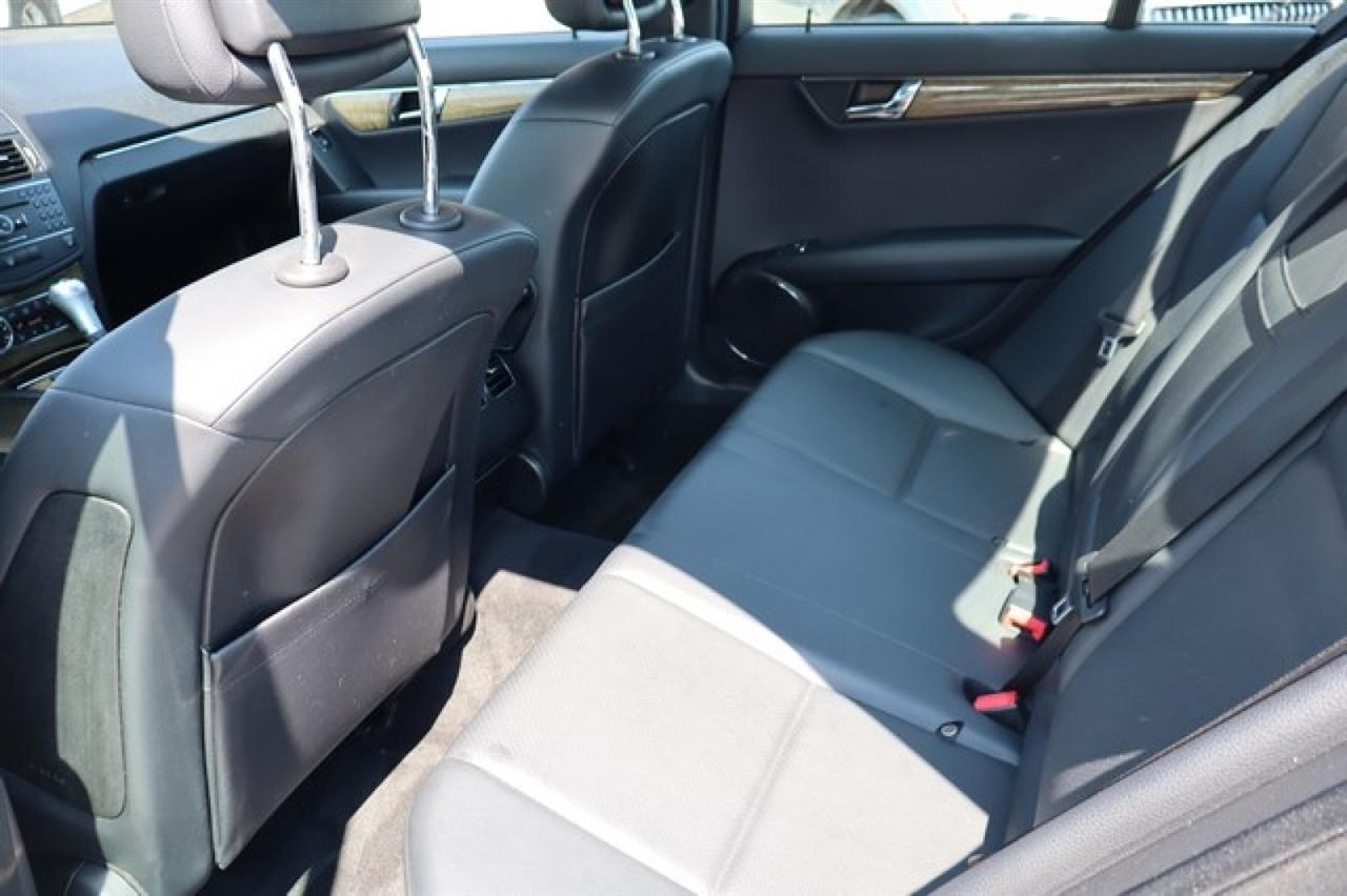 Mercedes-Benz C-Class  2009