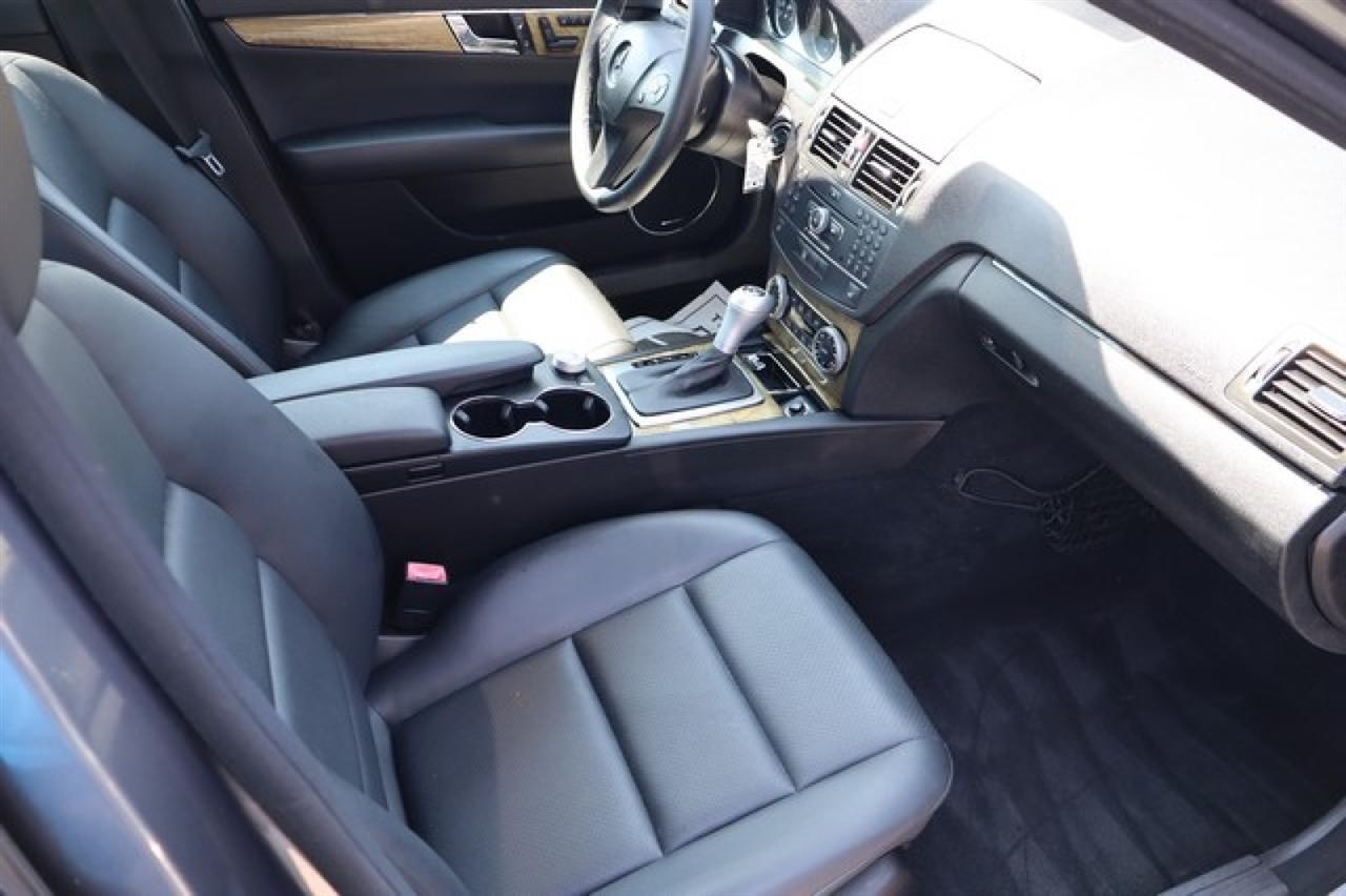 Mercedes-Benz C-Class  2009