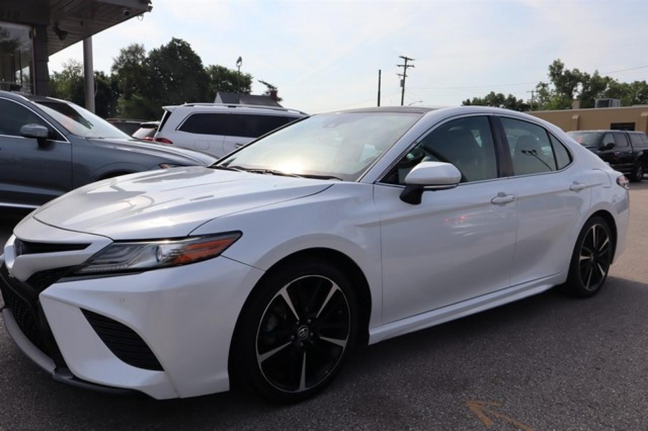 Toyota Camry  2018