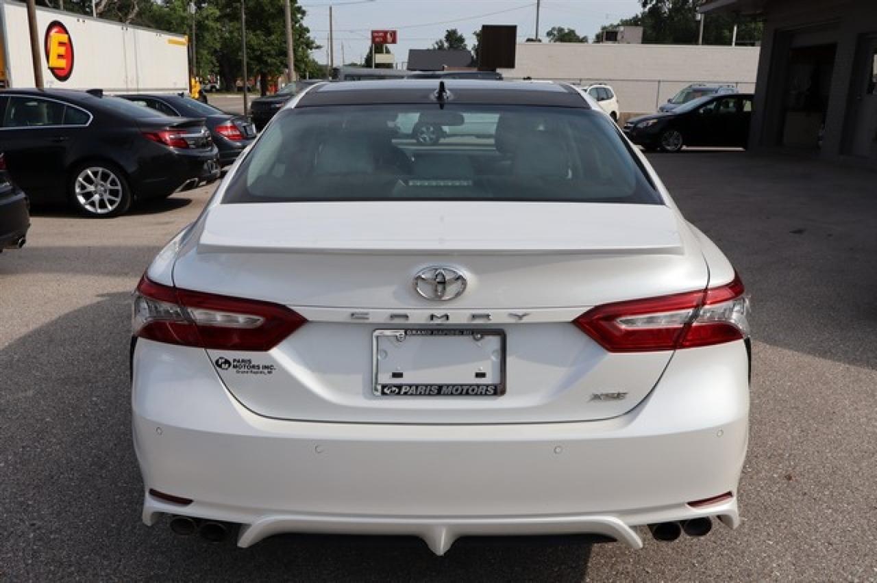 Toyota Camry  2018