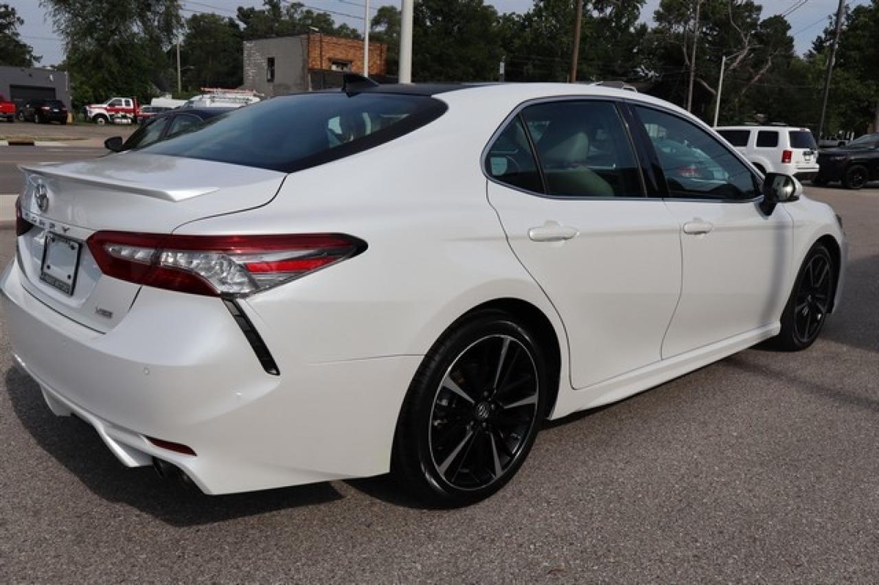 Toyota Camry  2018