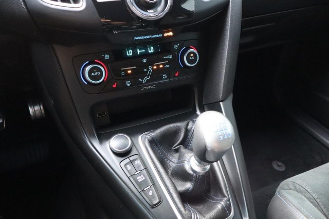 Ford Focus  2016
