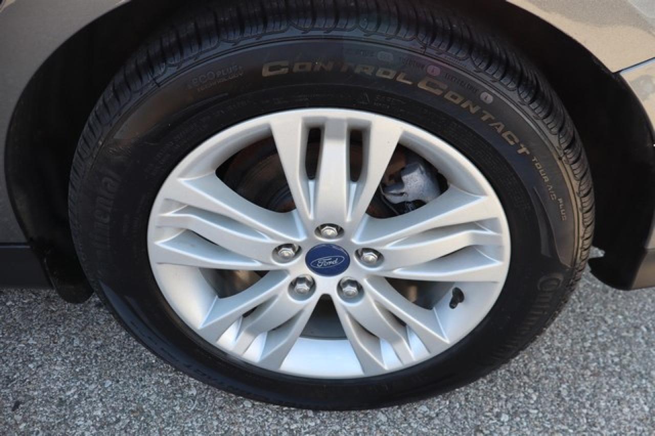 Ford Focus  2012