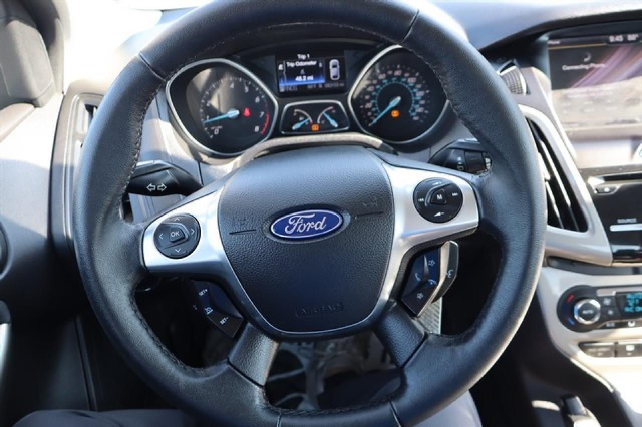 Ford Focus  2012
