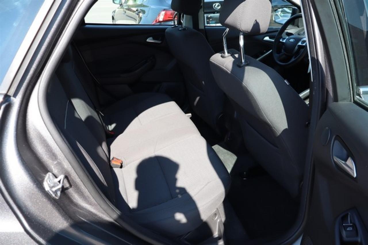 Ford Focus  2012