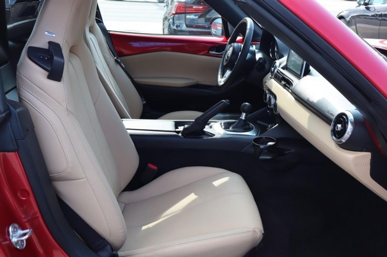 Mazda MX-5 Miata RF  2017