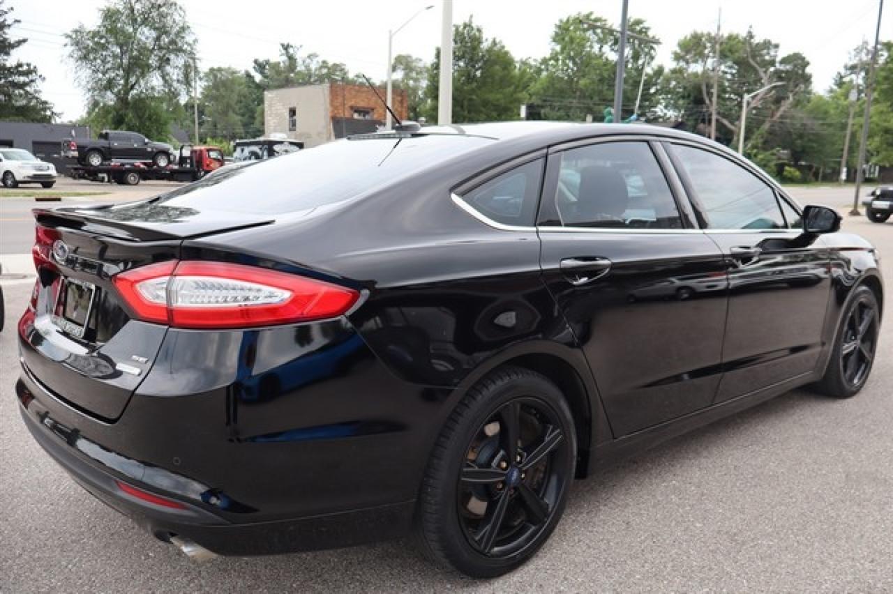 Ford Fusion  2016