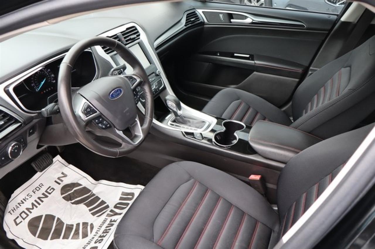 Ford Fusion  2016