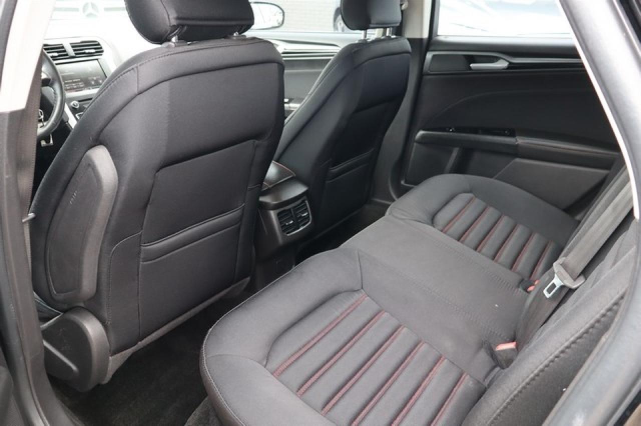 Ford Fusion  2016