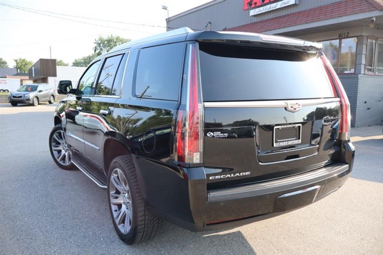 Cadillac Escalade  2015