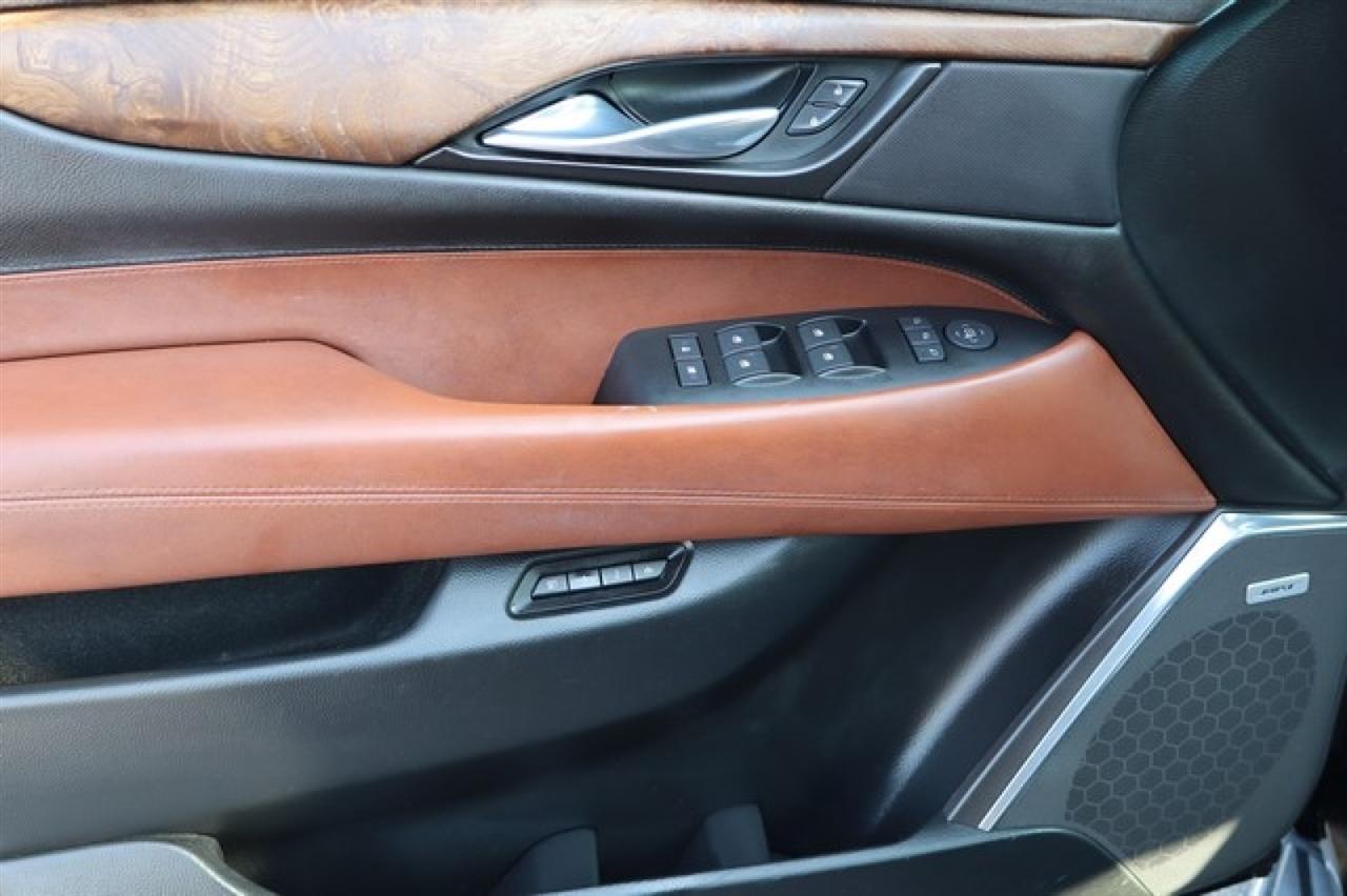 Cadillac Escalade  2015