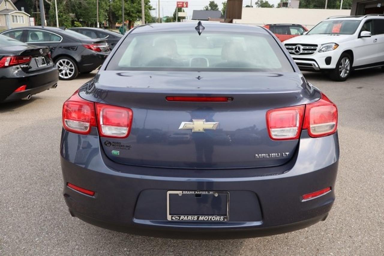 Chevrolet Malibu  2015