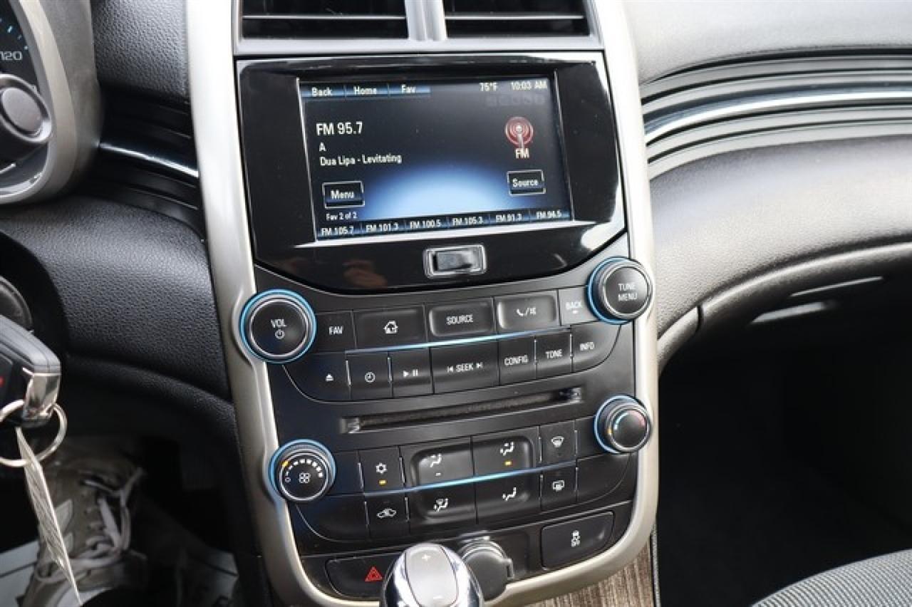 Chevrolet Malibu  2015