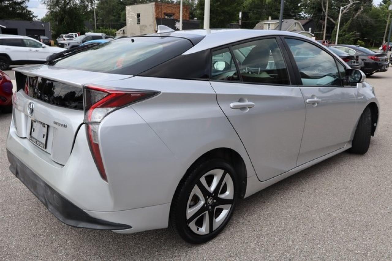 Toyota Prius  2017