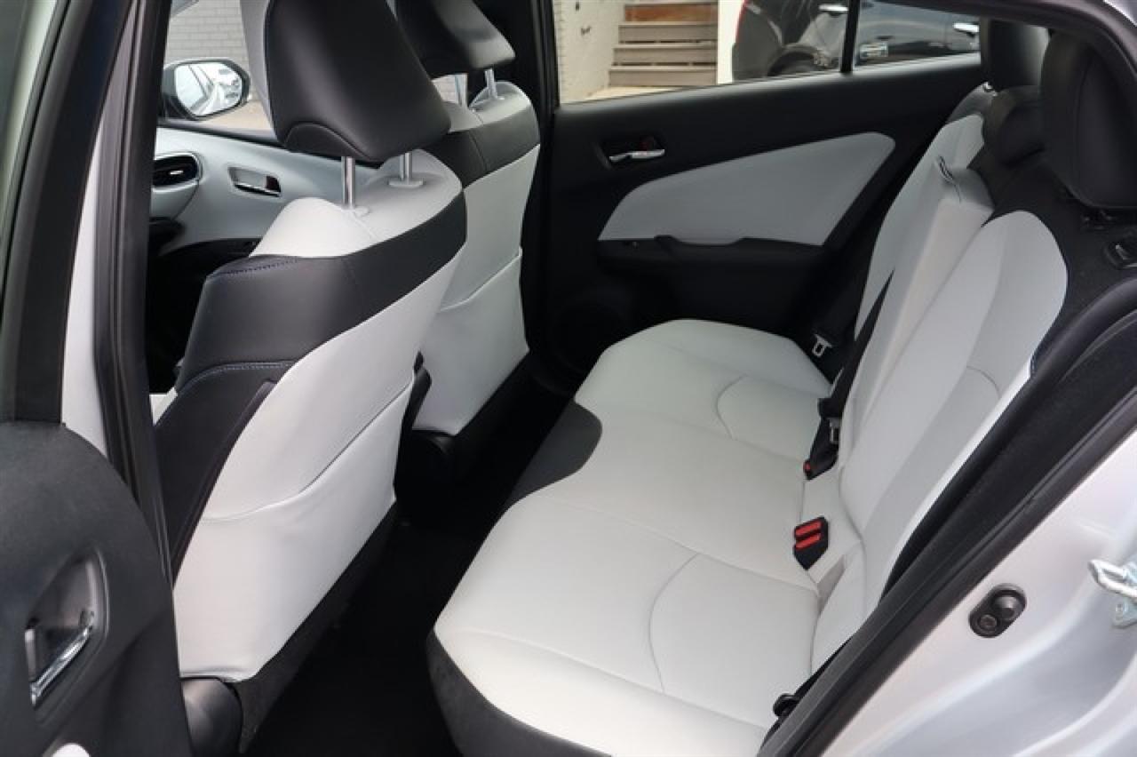 Toyota Prius  2017