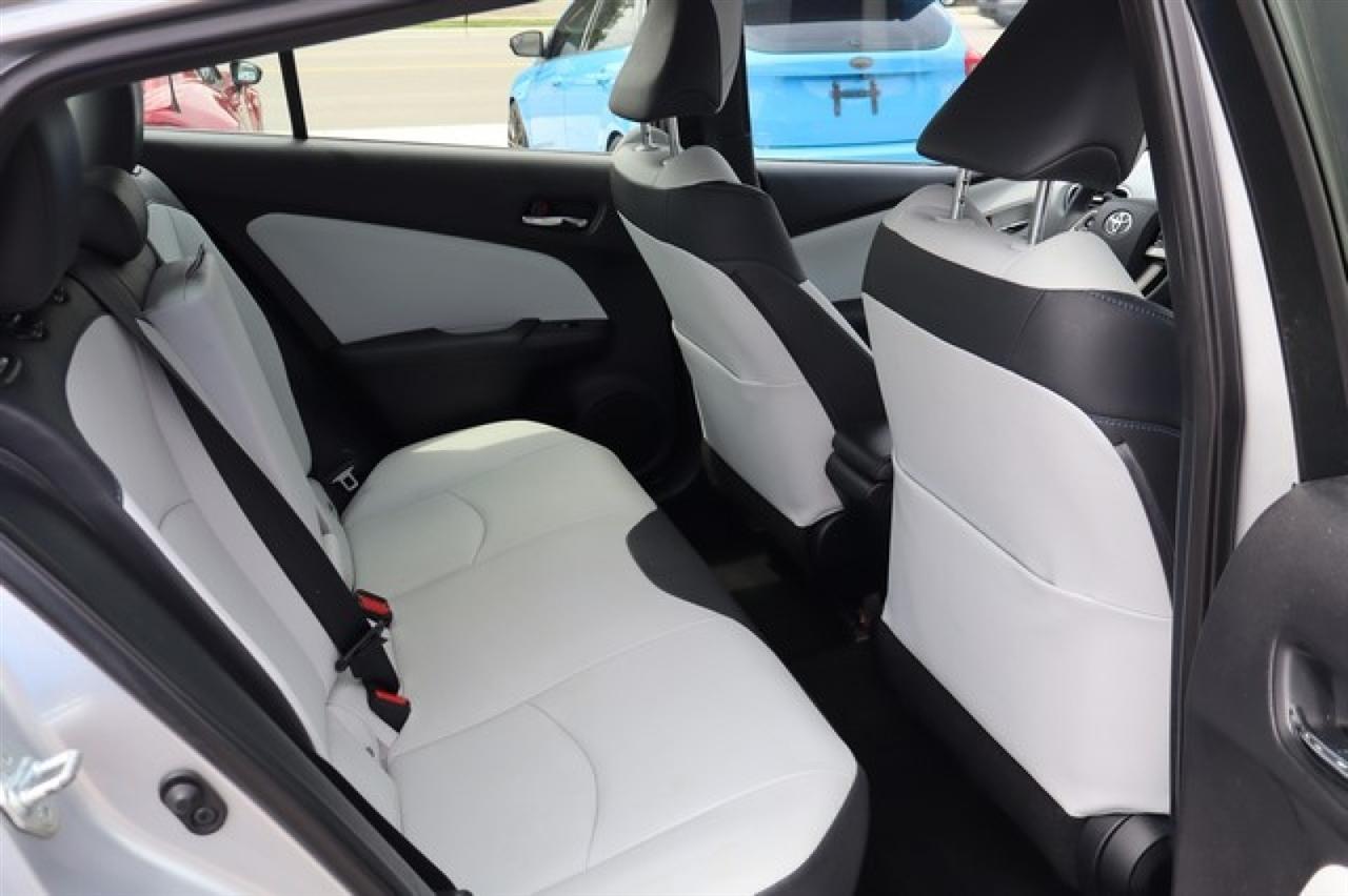 Toyota Prius  2017
