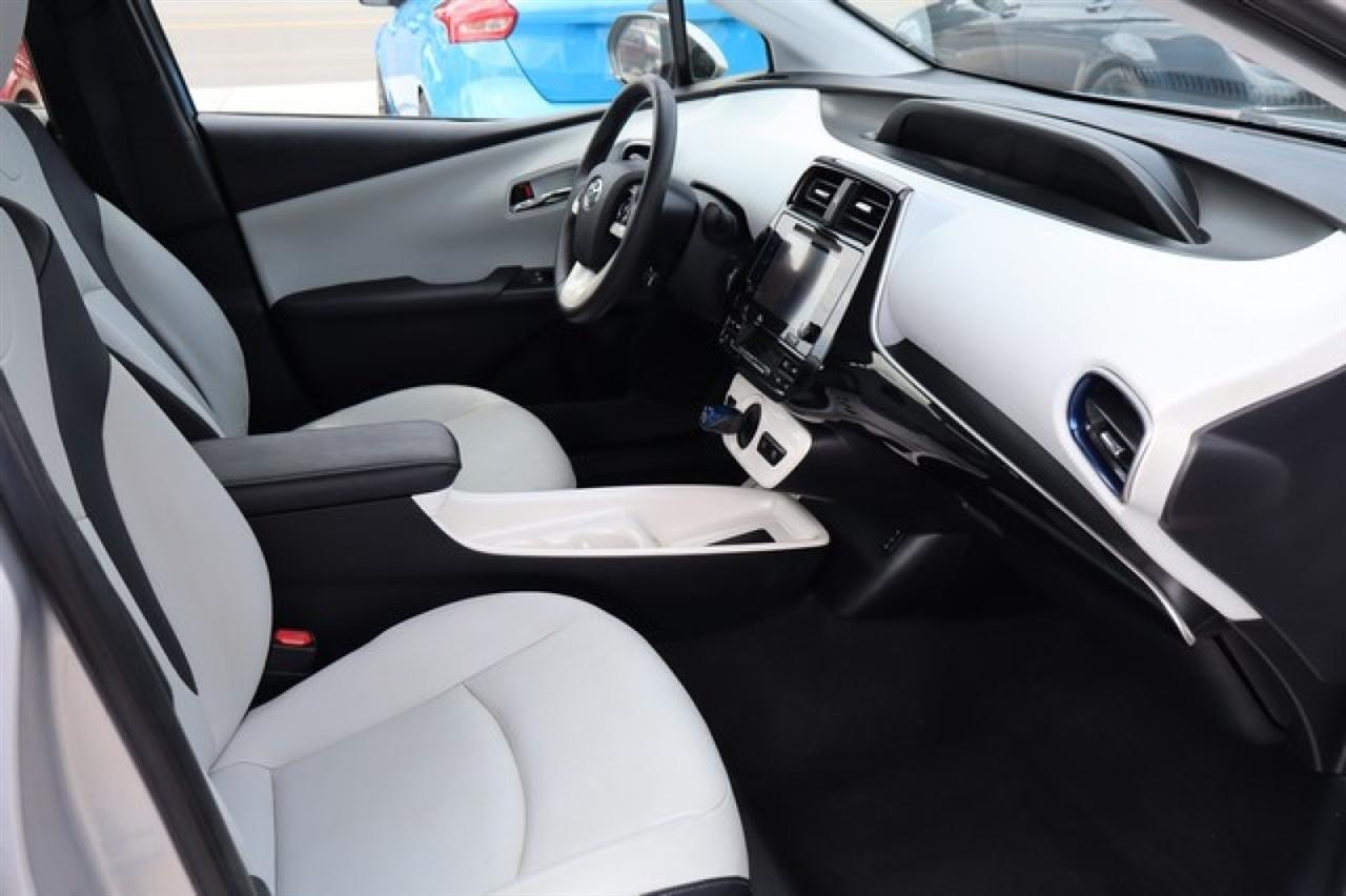 Toyota Prius  2017