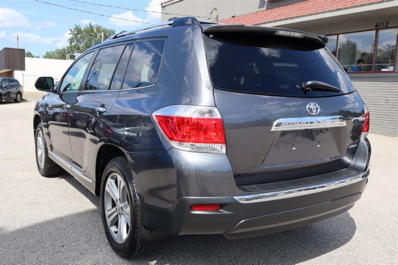 Toyota Highlander  2012