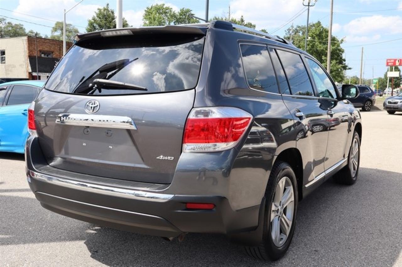 Toyota Highlander  2012
