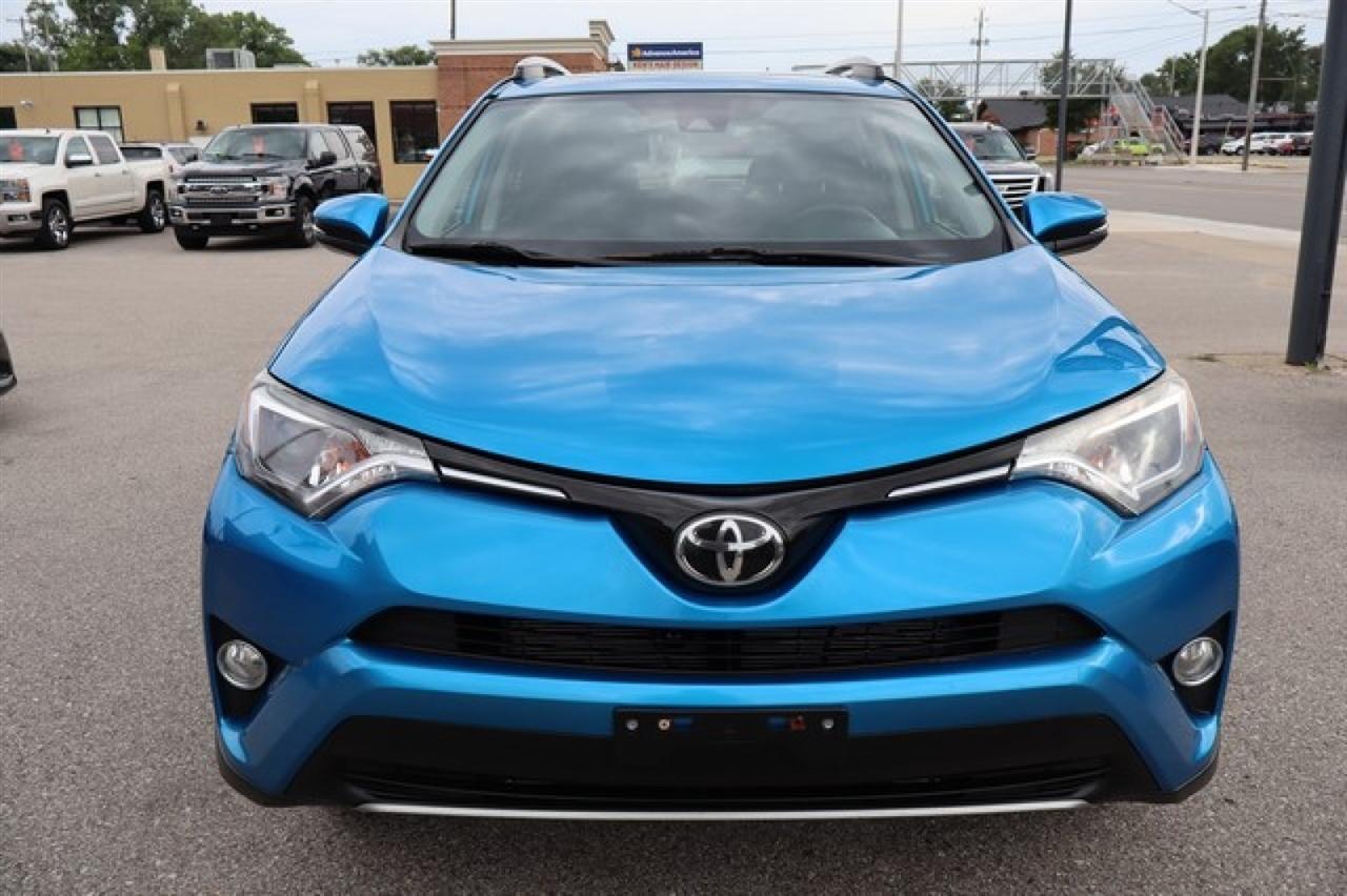 Toyota RAV4  2017
