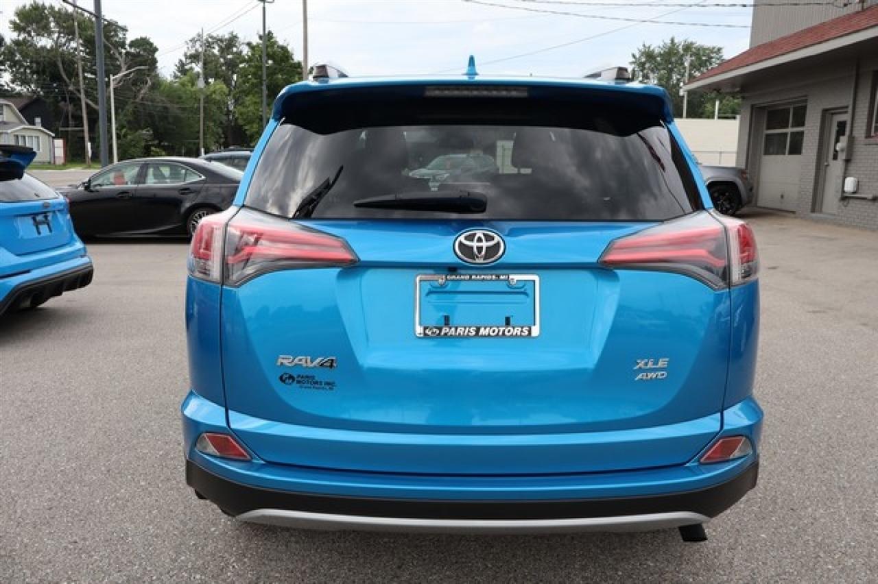 Toyota RAV4  2017