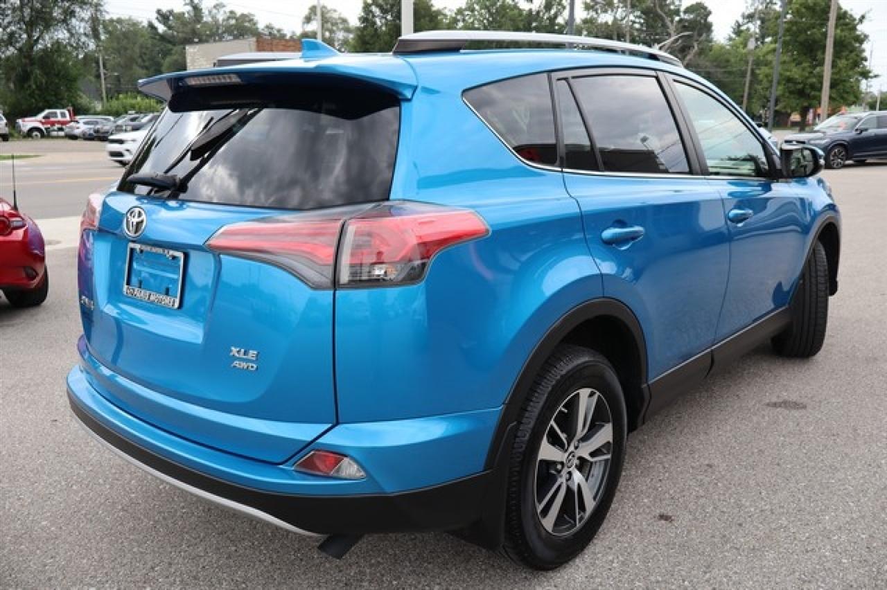 Toyota RAV4  2017