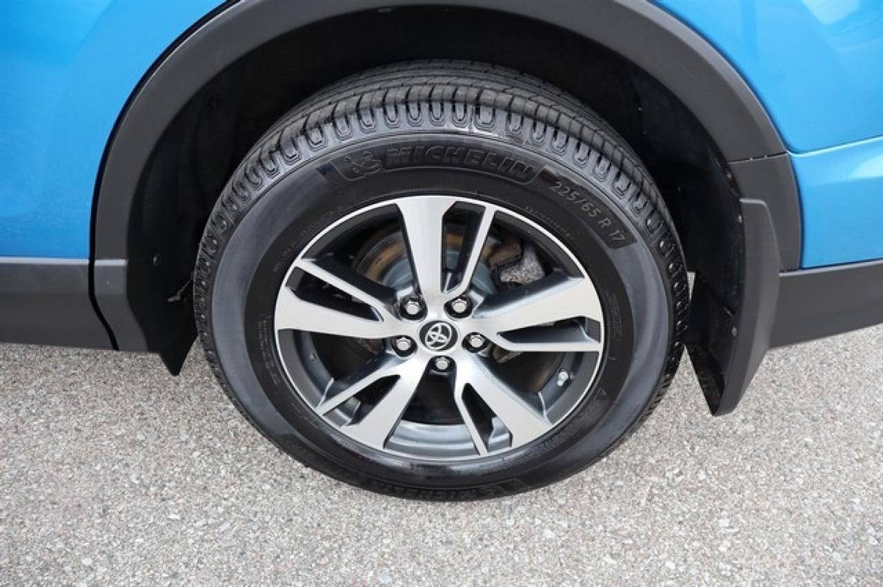 Toyota RAV4  2017
