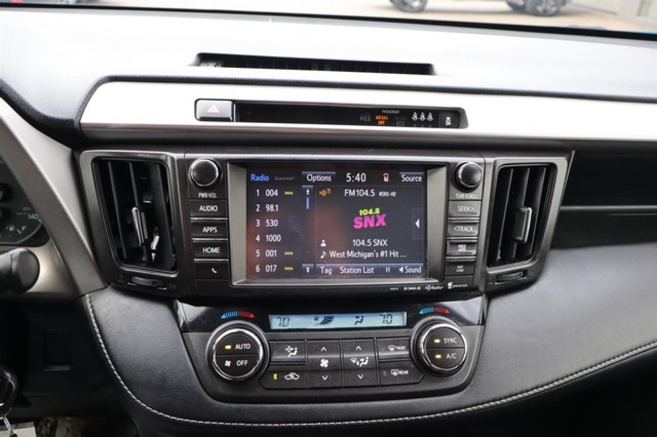 Toyota RAV4  2017