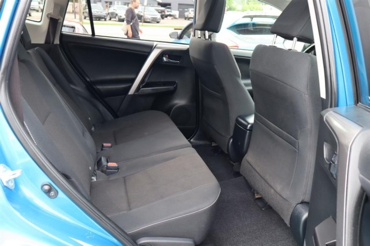 Toyota RAV4  2017