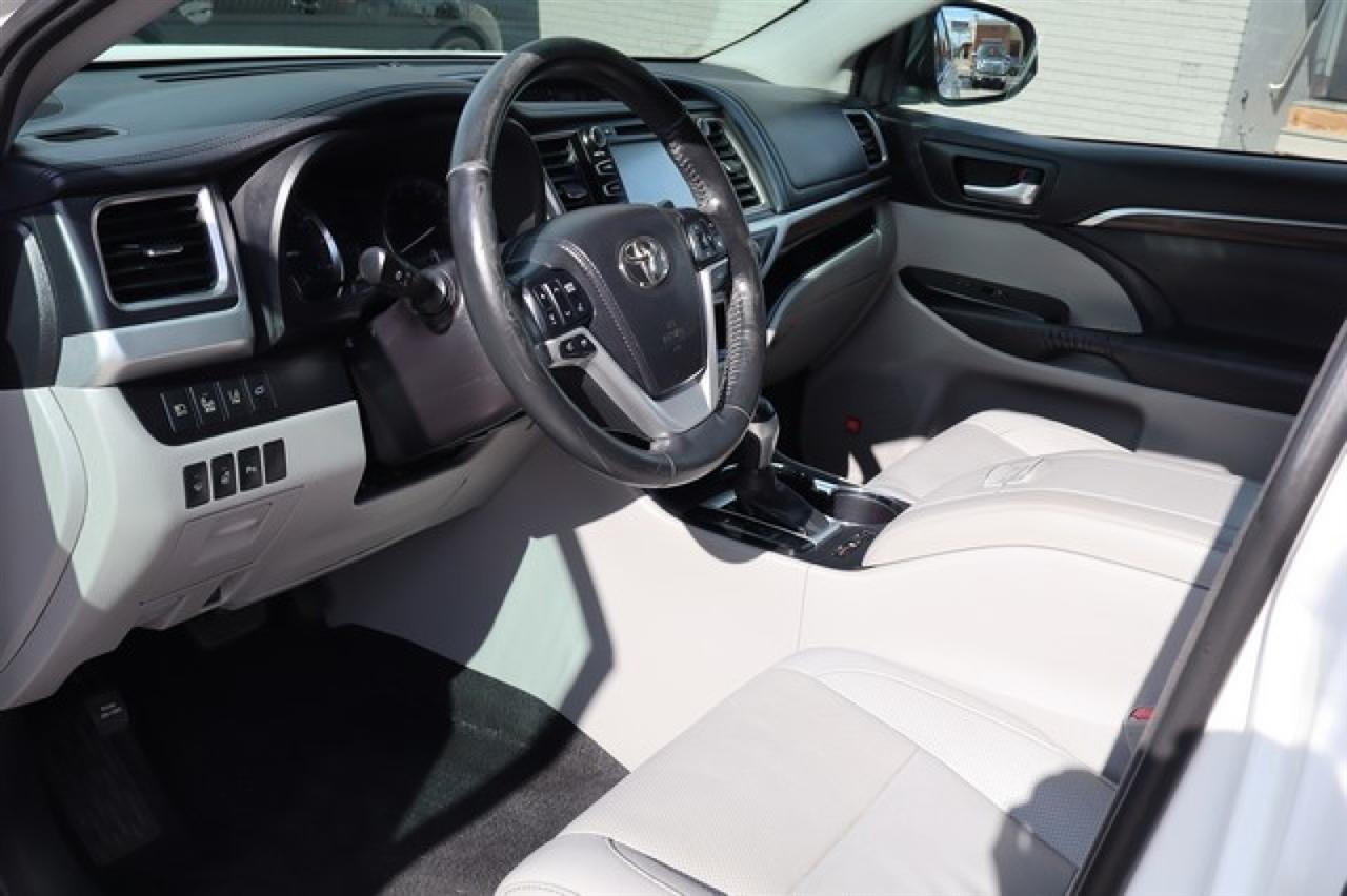 Toyota Highlander  2015