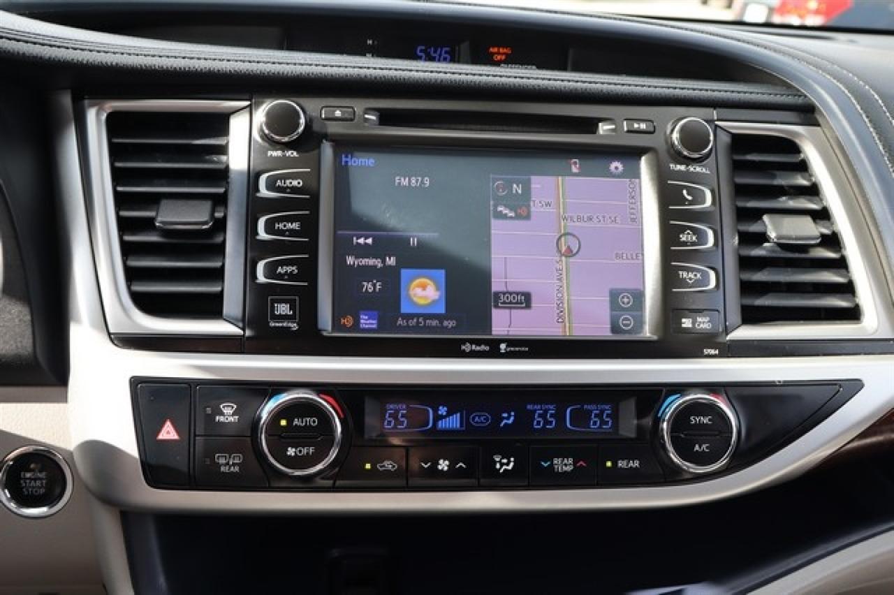 Toyota Highlander  2015