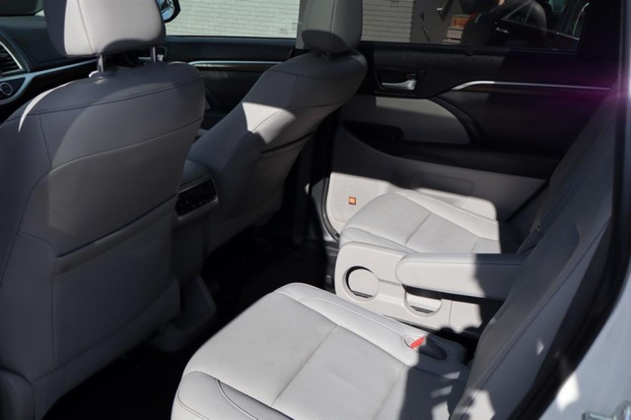 Toyota Highlander  2015