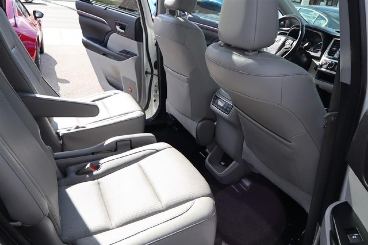 Toyota Highlander  2015