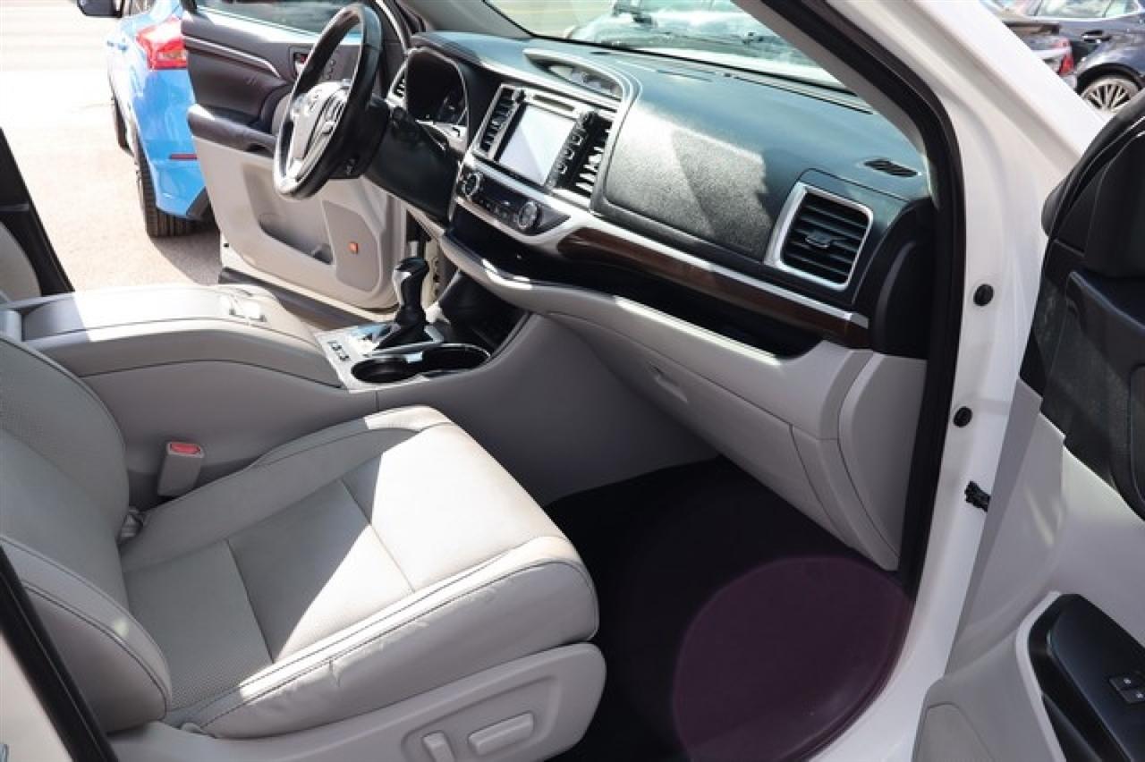 Toyota Highlander  2015