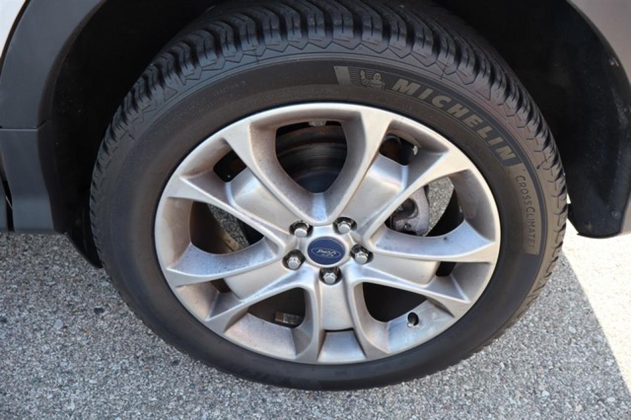 Ford Escape  2015
