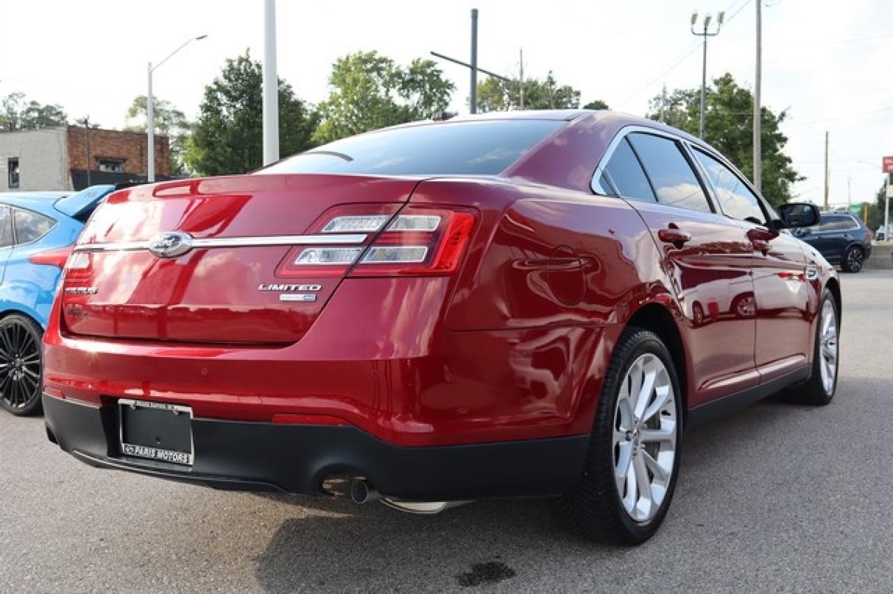 Ford Taurus  2013
